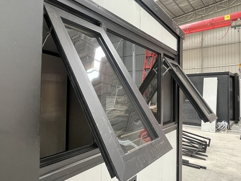 20ft Horizontal Strip Window